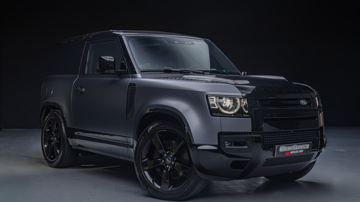 Land Rover Defender 90