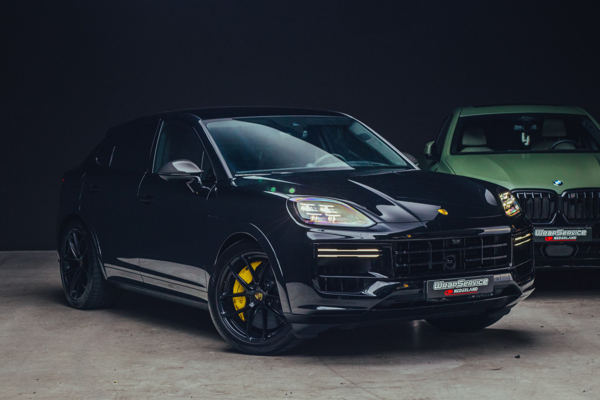 PORSCHE CAYENNE TURBO E-HYBRID