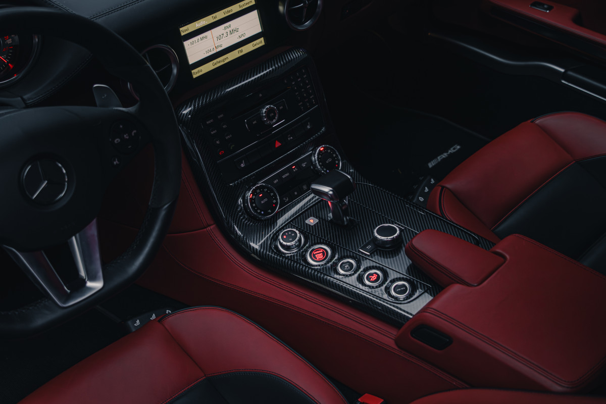 Mercedes-Benz SLS AMG