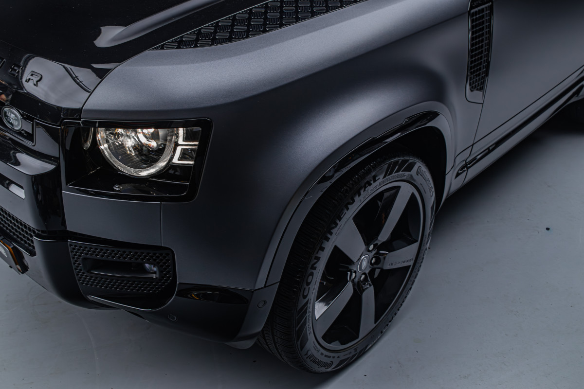 Land Rover Defender 90