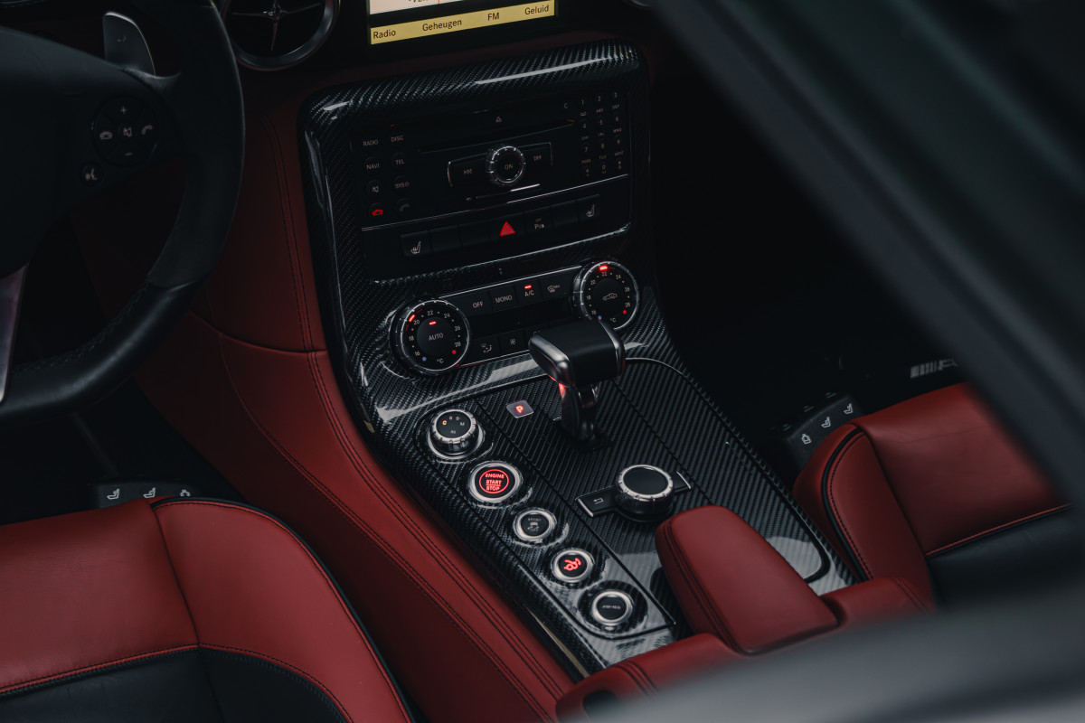 Mercedes-Benz SLS AMG