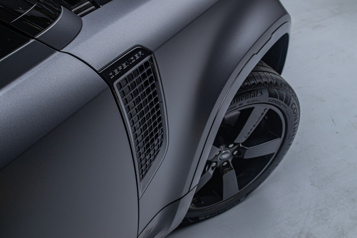 Land Rover Defender 90