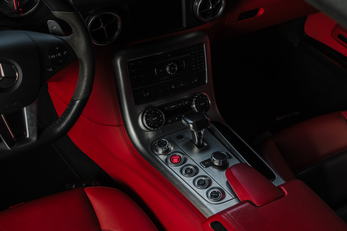 Mercedes-Benz SLS AMG