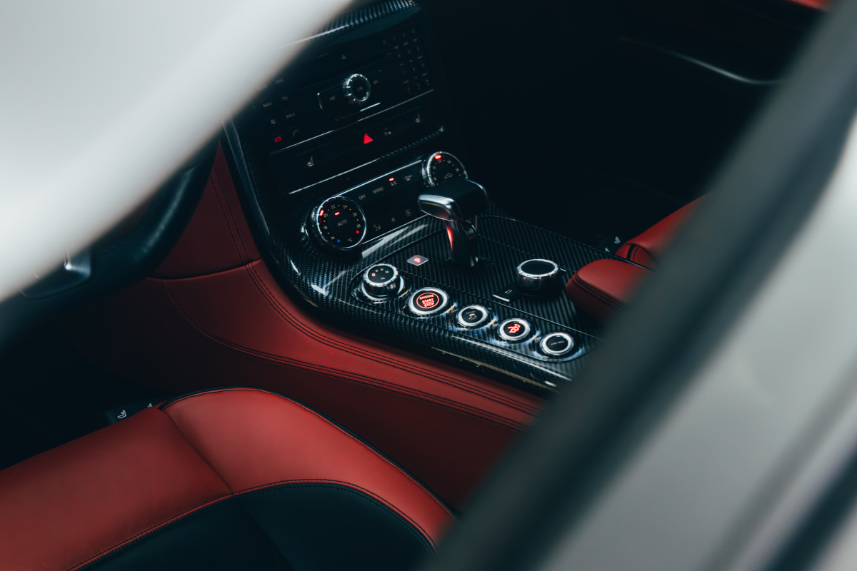 Mercedes-Benz SLS AMG