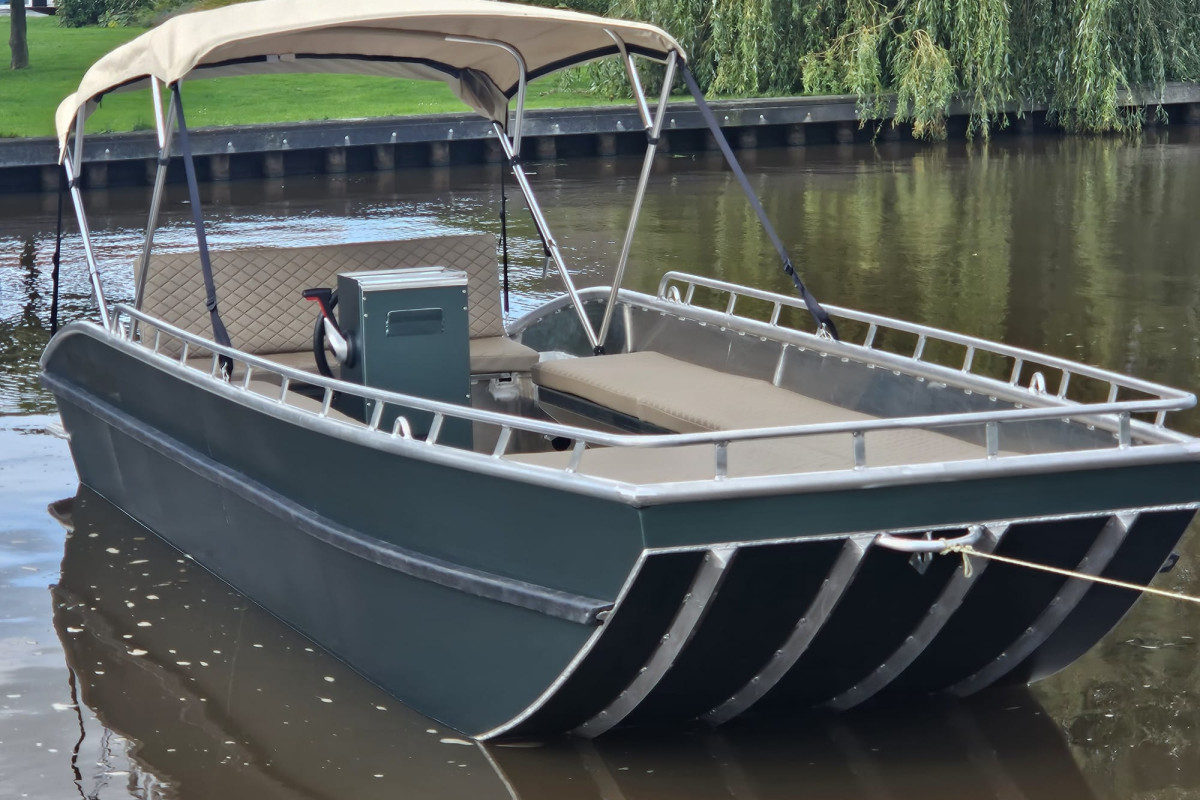 Aluminium platbodem 650