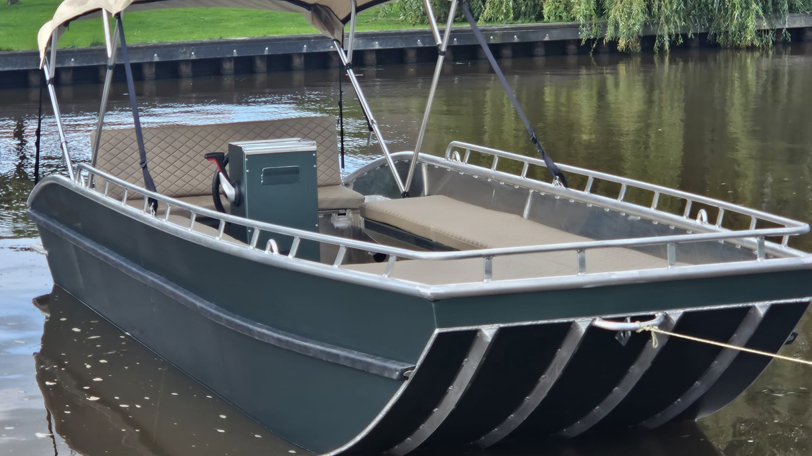 Aluminium platbodem 650